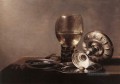 Stillleben mit Weinglas und Silver Bowl Pieter Claesz